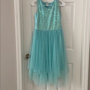 Girls dress